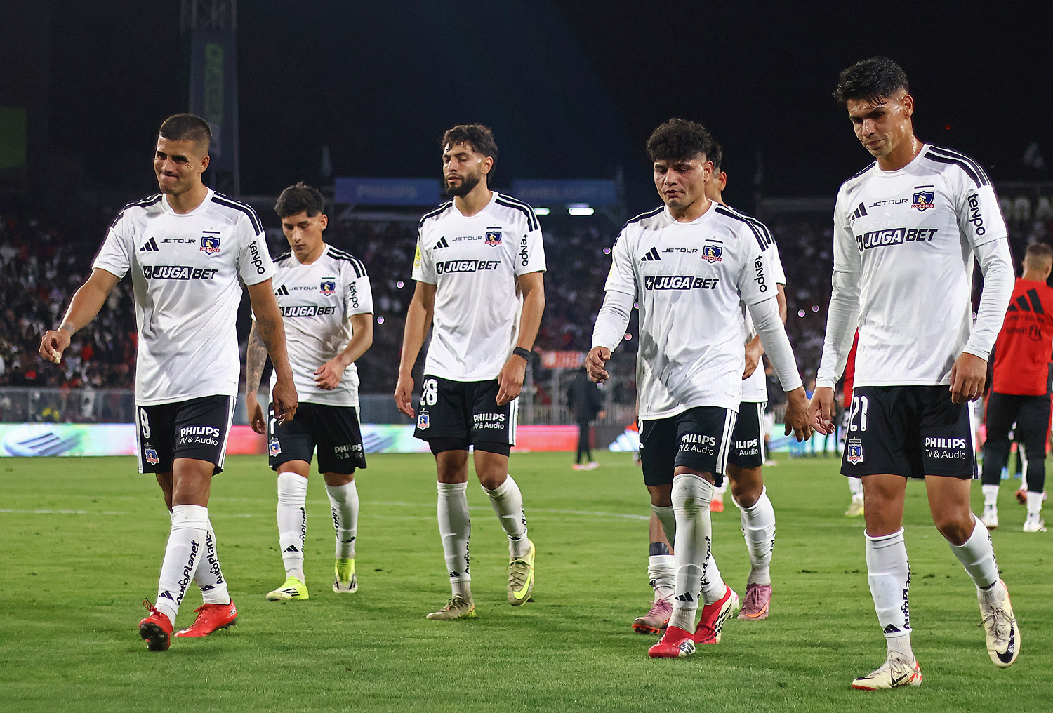 Colo-Colo y los aniversarios no se están llevando bien: Palestino amargó la fiesta alba en sus 101 años